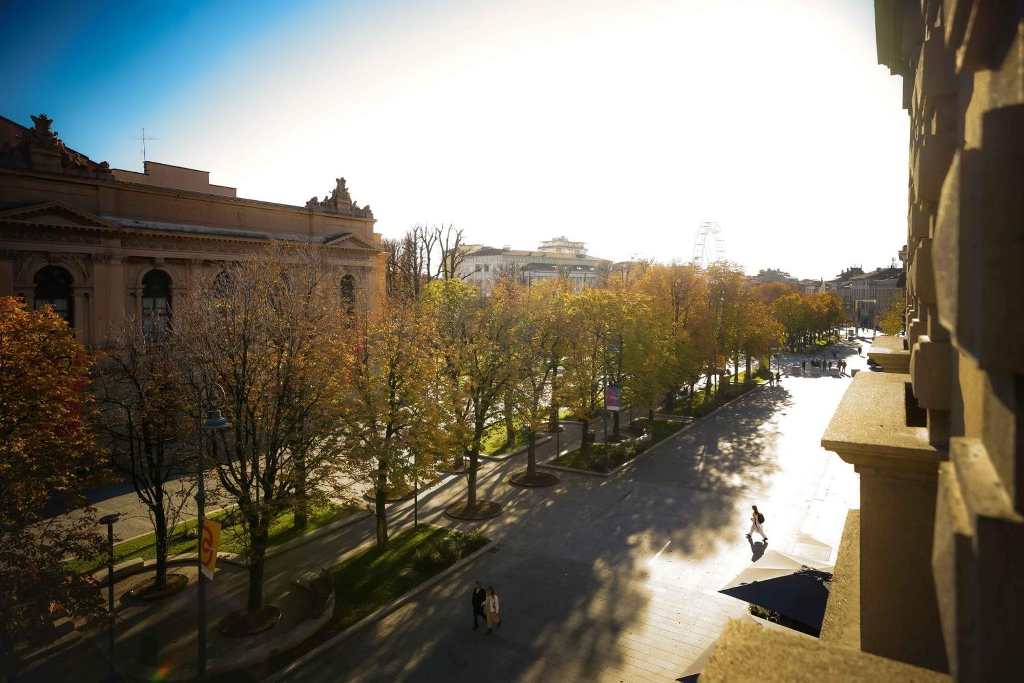 Bergamo Inn 43 Dış mekan fotoğraf